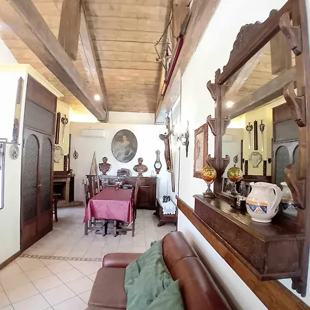 Casa Serafina Trilocale Con Arredi D'arte E Parcheggio Privato Casa de Férias