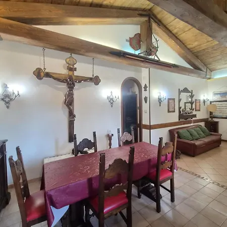 Casa Serafina Trilocale Con Arredi D'arte E Parcheggio Privato Casa vacanze Orvieto