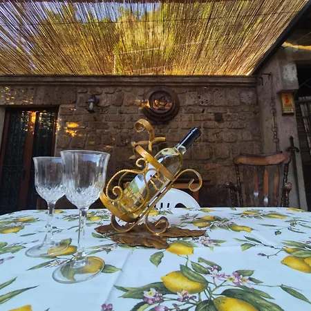 Casa Serafina Trilocale Con Arredi D'arte E Parcheggio Privato Orvieto