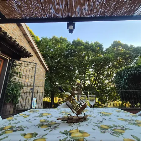 Casa Serafina Trilocale Con Arredi D'arte E Parcheggio Privato Orvieto